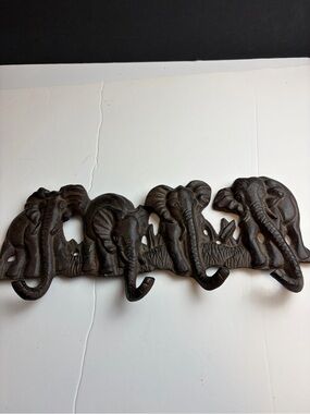 Elephant Cast Iron Wall Hook Rack in Dark Brown